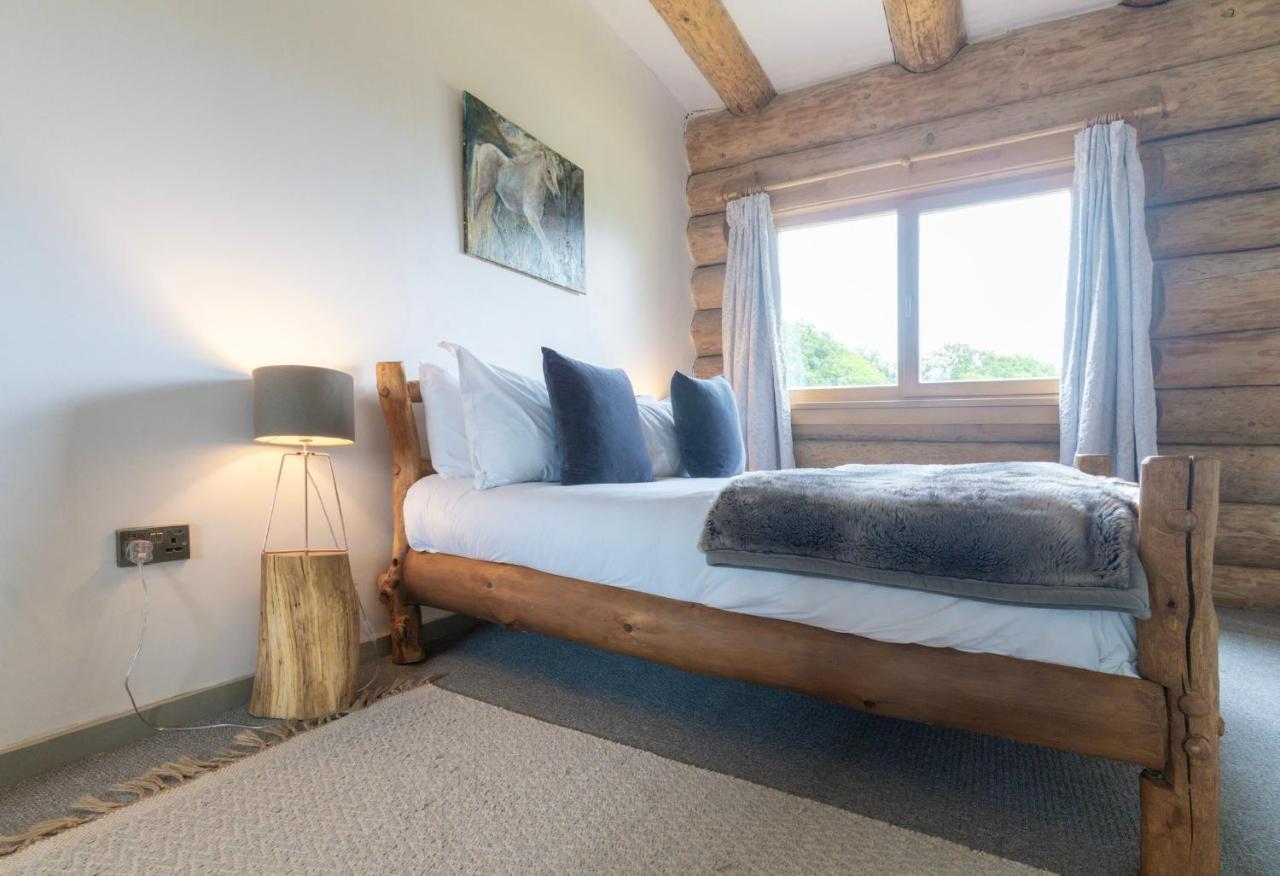Wild Nurture Eco Luxury Offgrid Log Cabin Fort William Dış mekan fotoğraf
